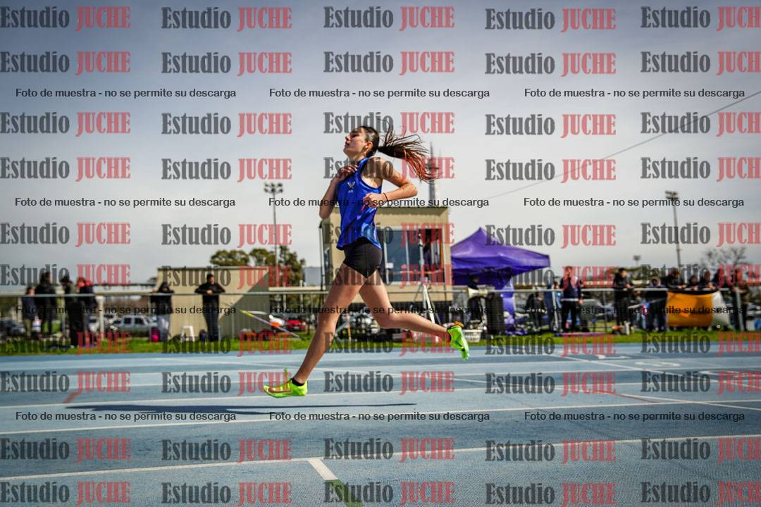 Fotos de los 295 m con vallas de mujeres - U17