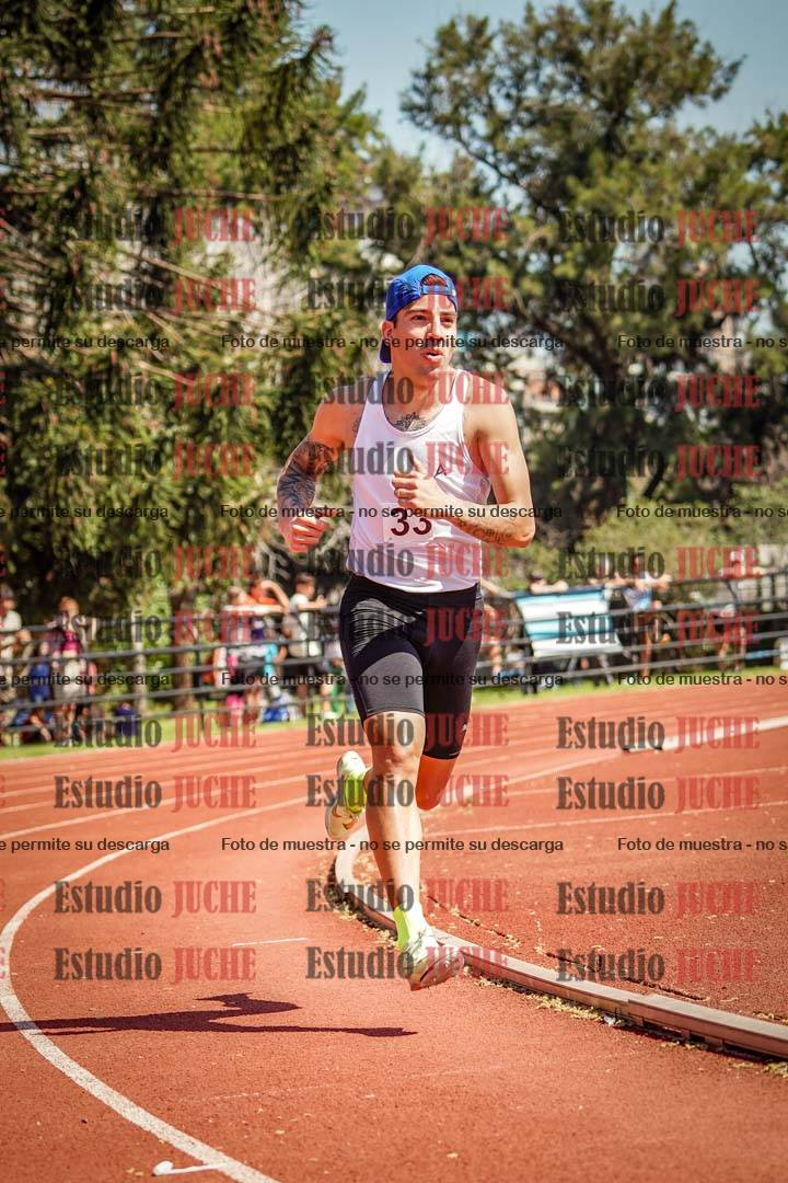 Fotos de los 800 m llanos de varones