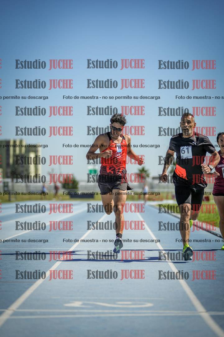 Fotos de los 5000 m de mujeres y varones - serie 2