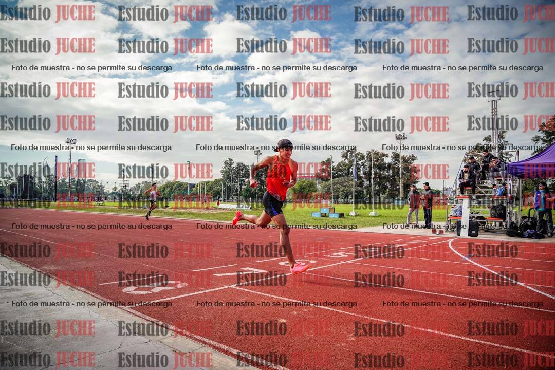 Fotos de los 400 m con vallas de varones