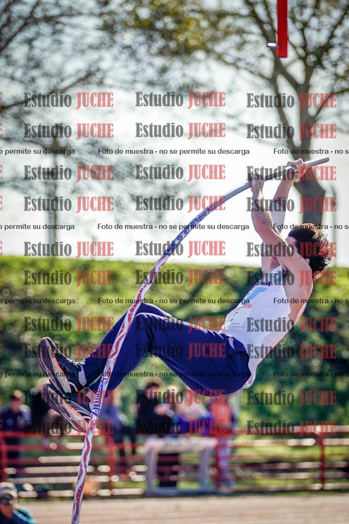 Fotos del salto con garrocha de varones - deca 8