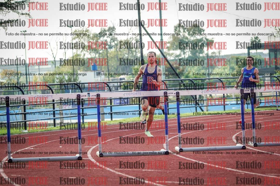 Fotos de los 400 m con vallas de varones