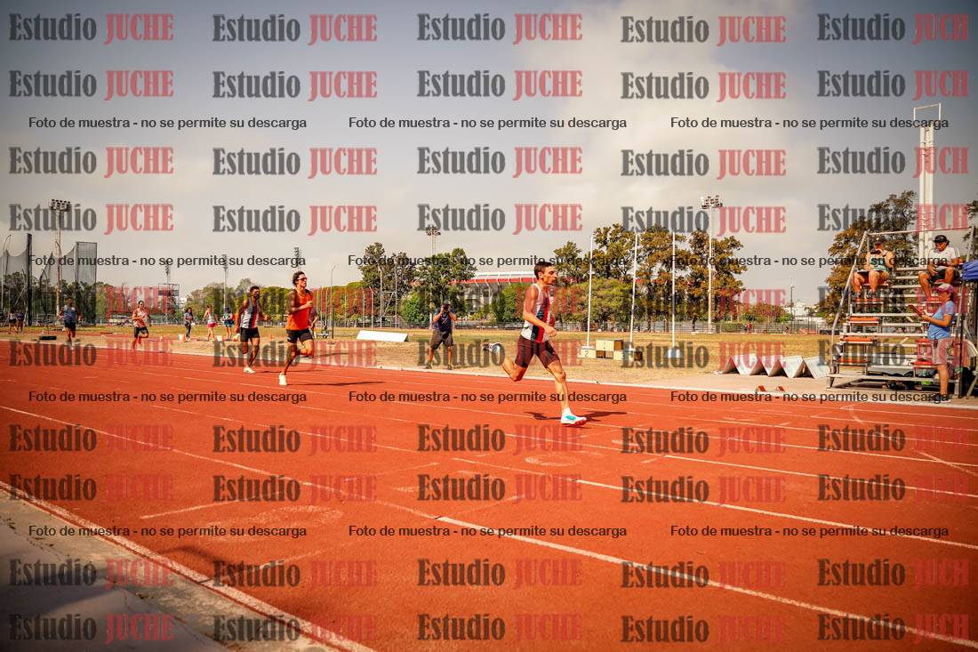 Fotos de los 400 m llanos de varones