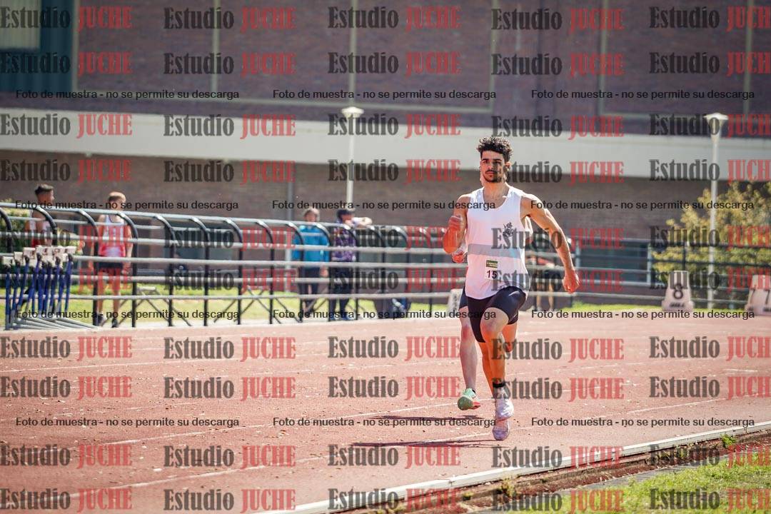 Fotos de los 800 m llanos de varones