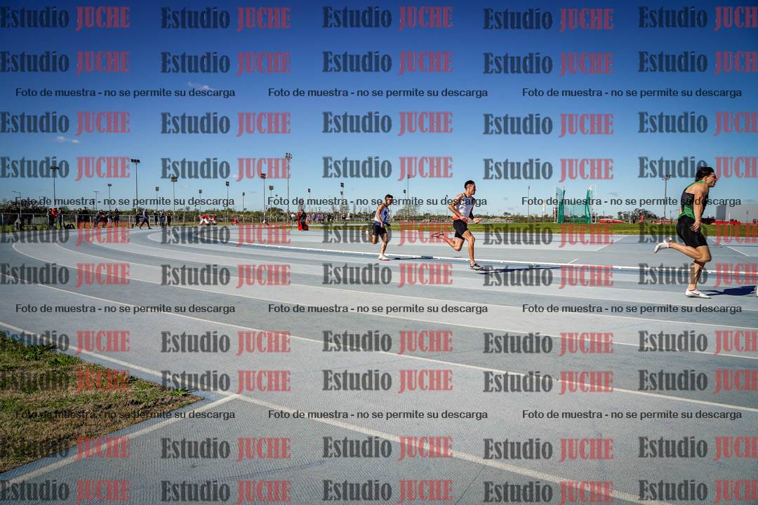 Fotos de los 200 m llanos de varones
