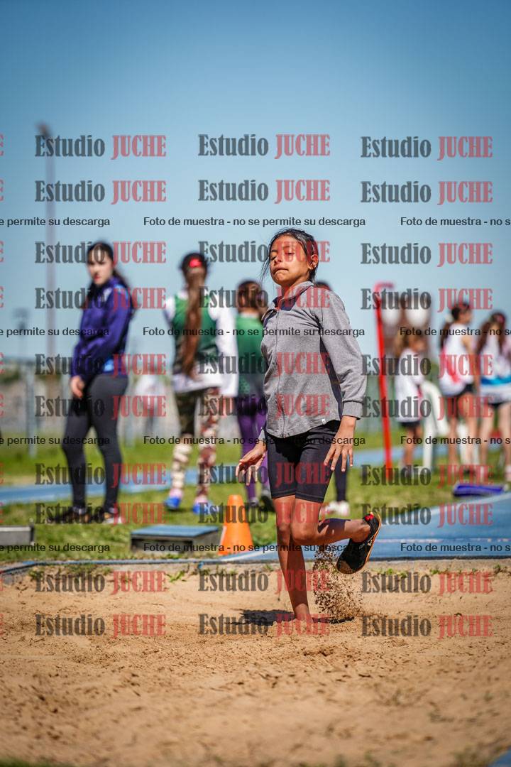 Fotos del salto en largo de mujeres - U15
