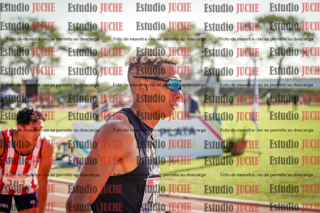 Fotos de algunos extras y podios del día 1