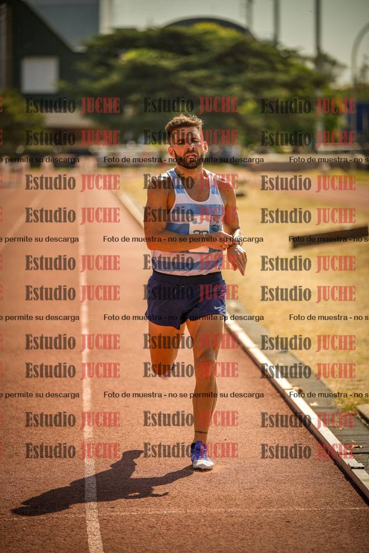 Fotos de los 3000 m llanos de varones