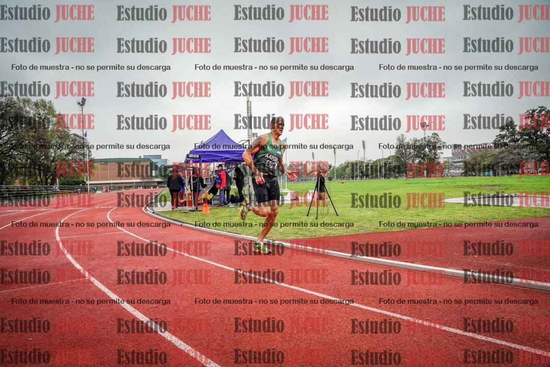 Fotos de los 800 m llanos de varones