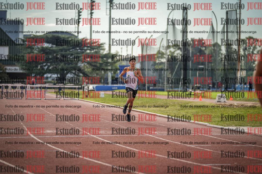 Fotos de los 400 m con vallas de varones
