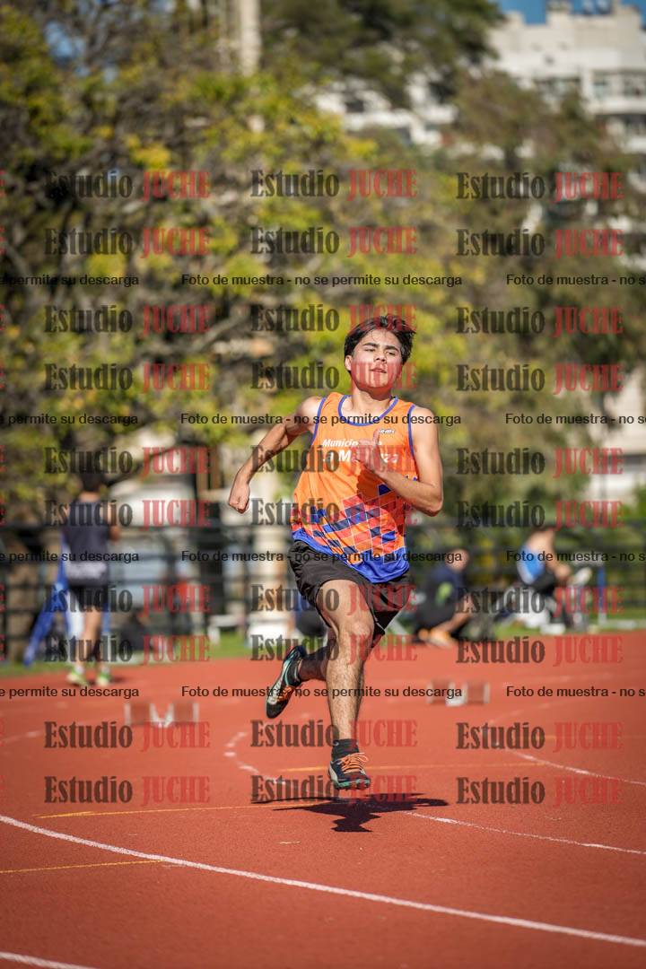 Fotos de los 200 m llanos de varones