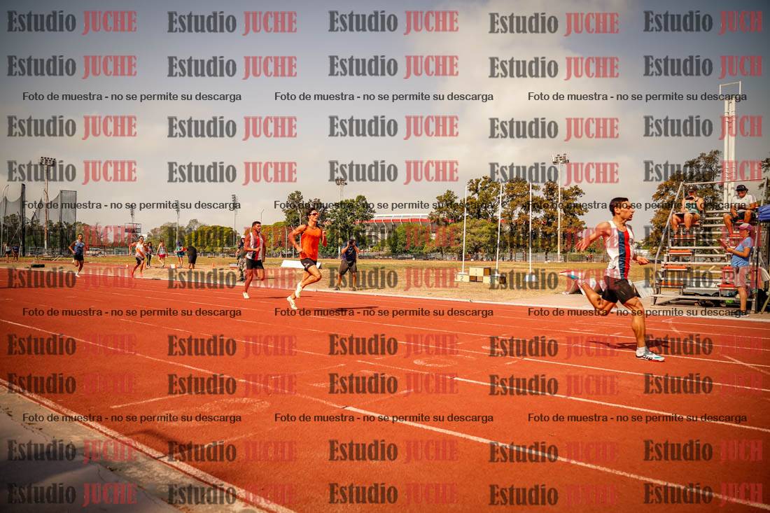 Fotos de los 400 m llanos de varones