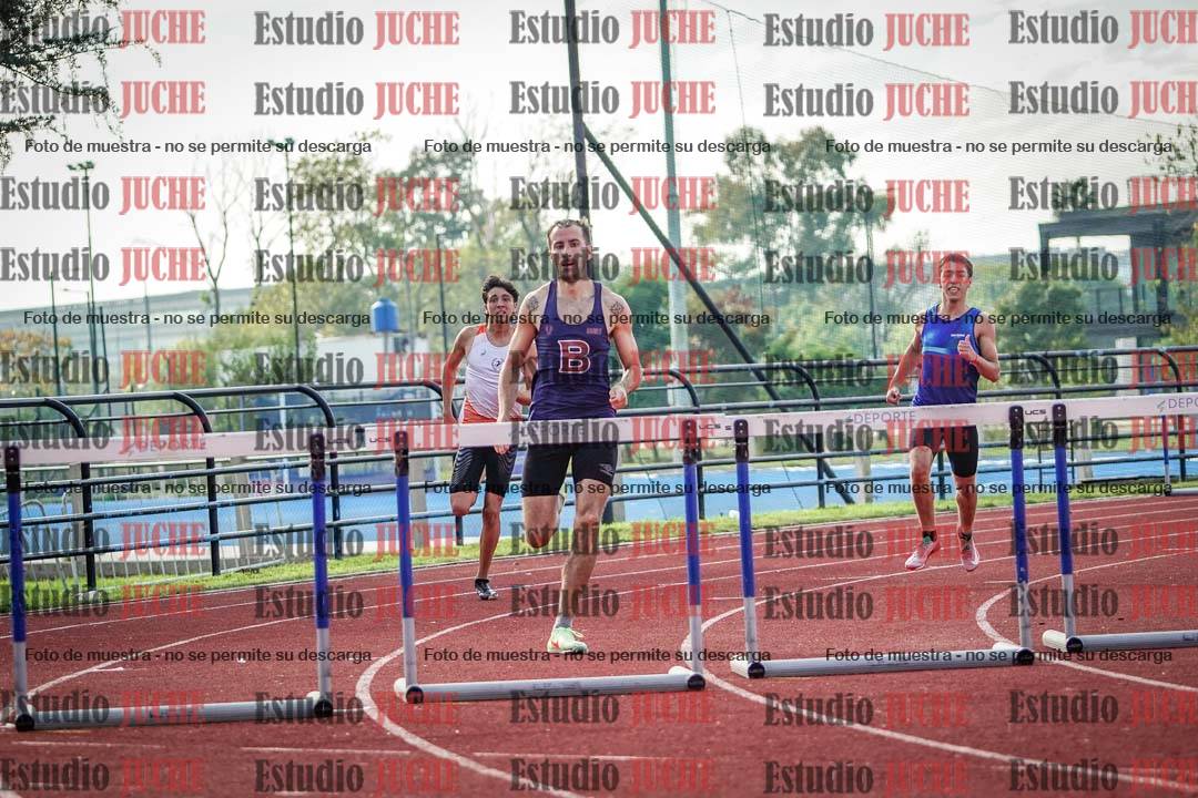 Fotos de los 400 m con vallas de varones