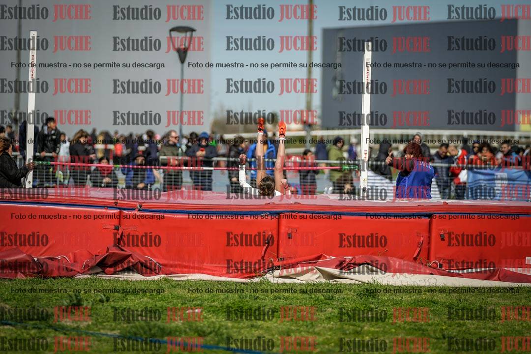 Fotos del salto en alto de mujeres - todas las categorías (incluye combinadas)