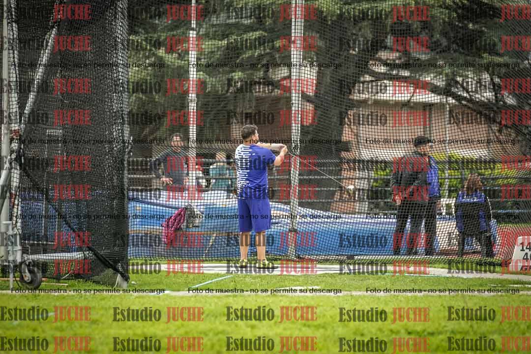 Fotos del lanzamiento de martillo de varones