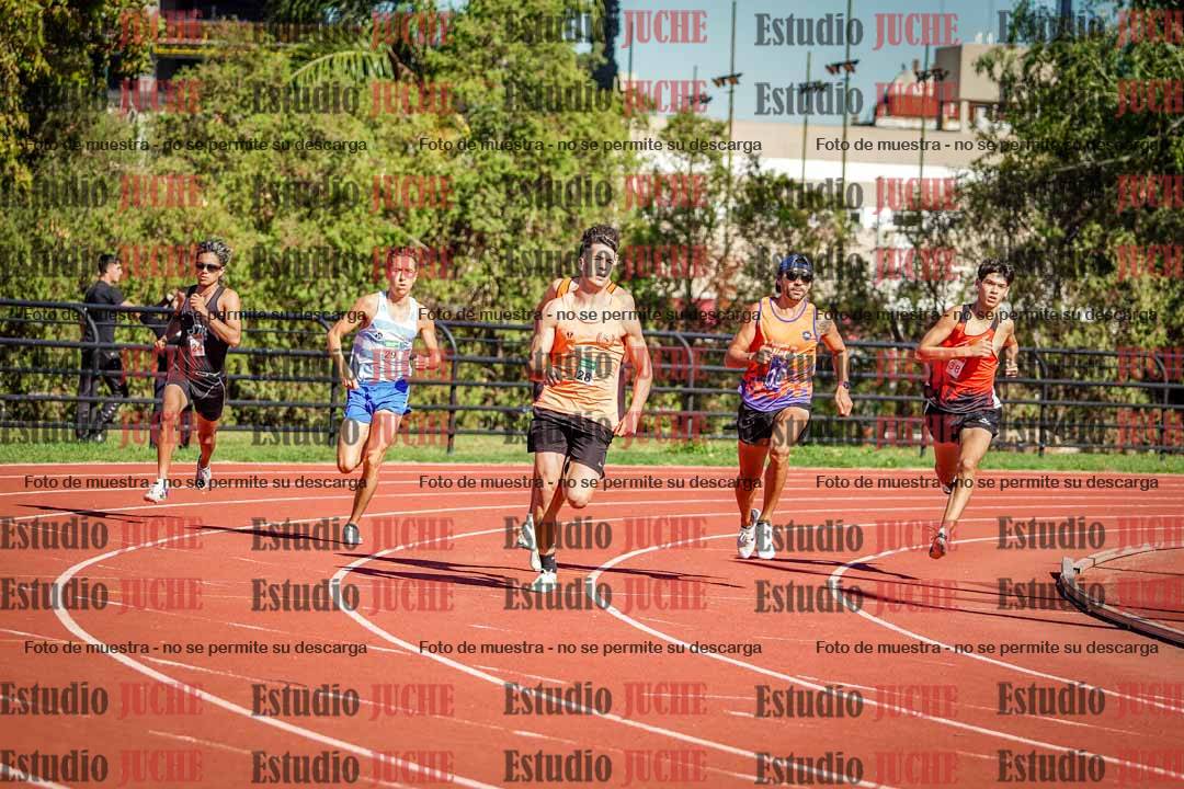 Fotos de los 800 m llanos de varones
