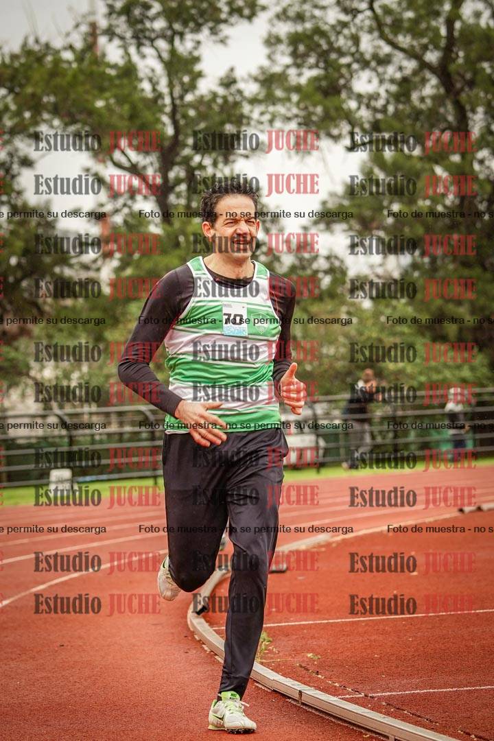 Fotos de los 800 m llanos de varones