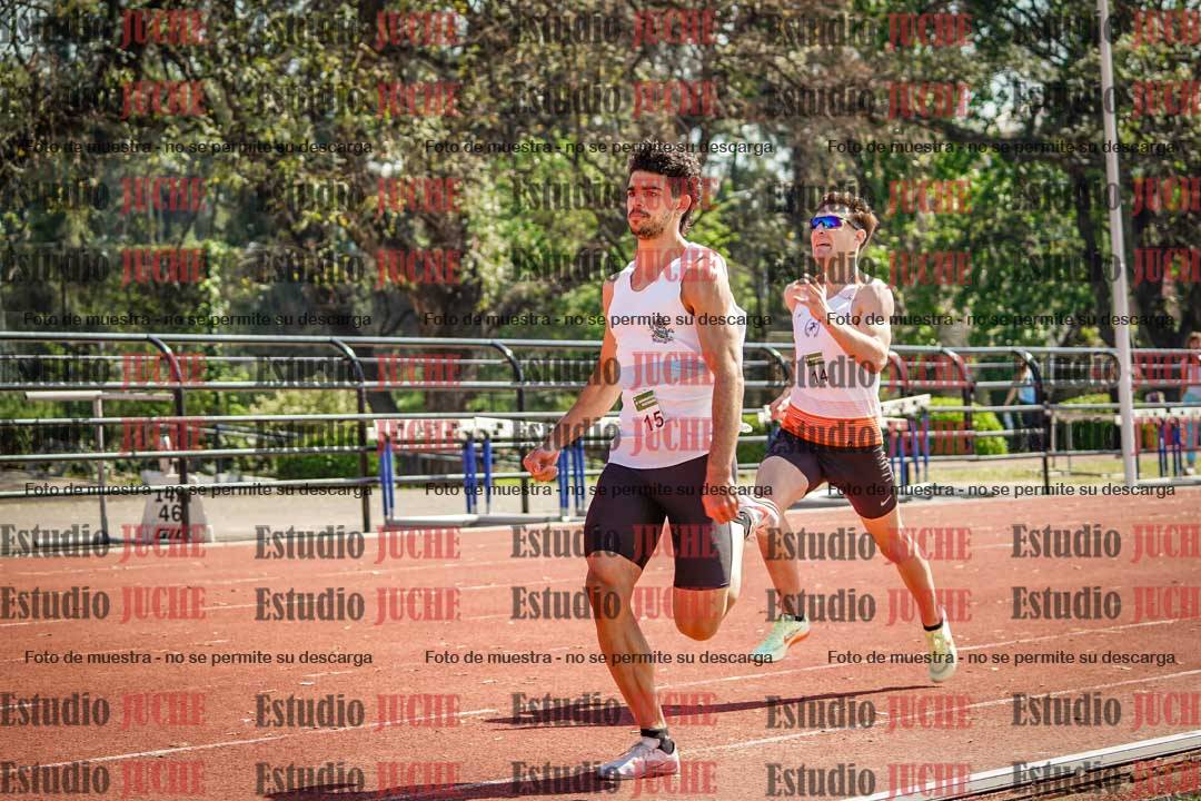 Fotos de los 800 m llanos de varones