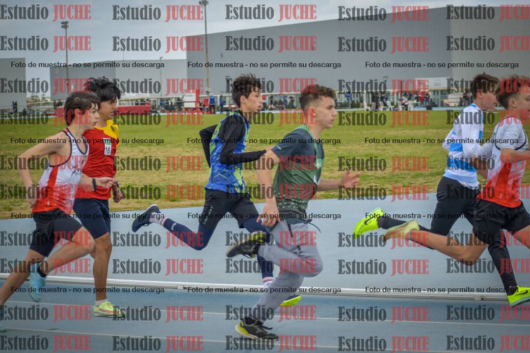 Fotos de los 600 m llanos de varones