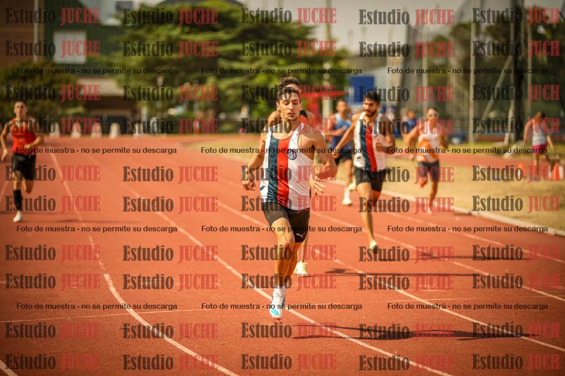 Fotos de los 400 m llanos de varones