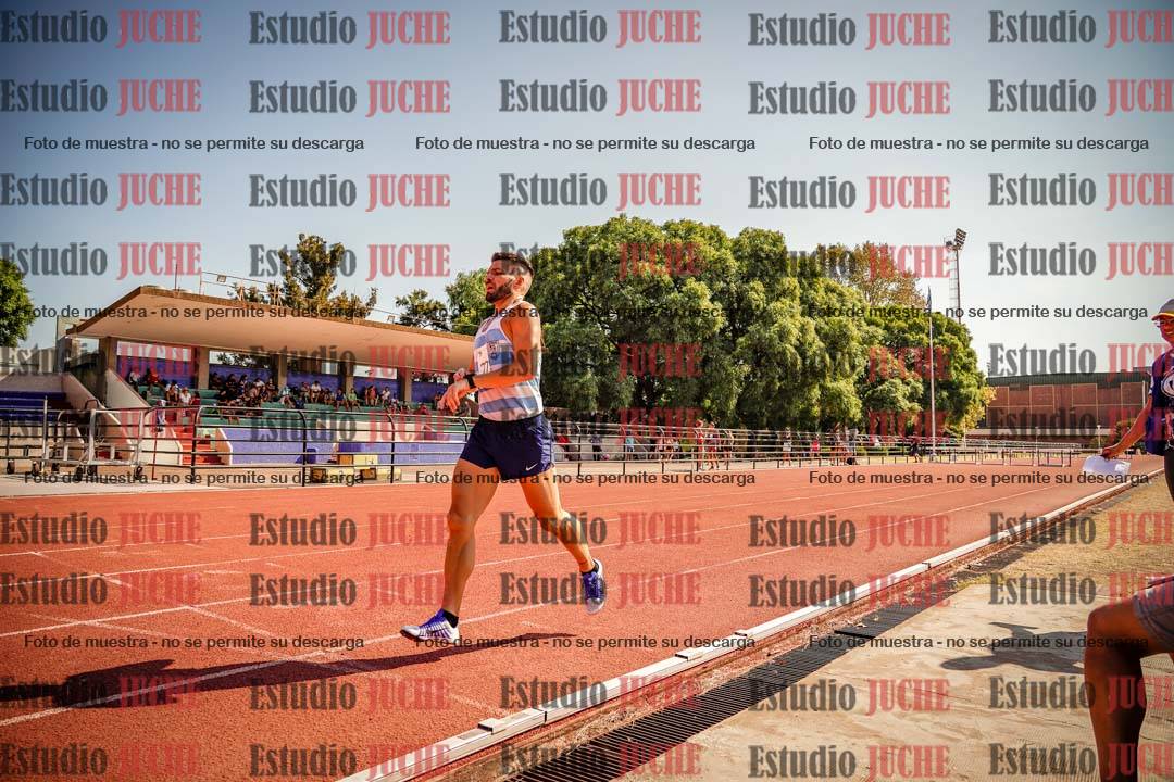 Fotos de los 3000 m llanos de varones