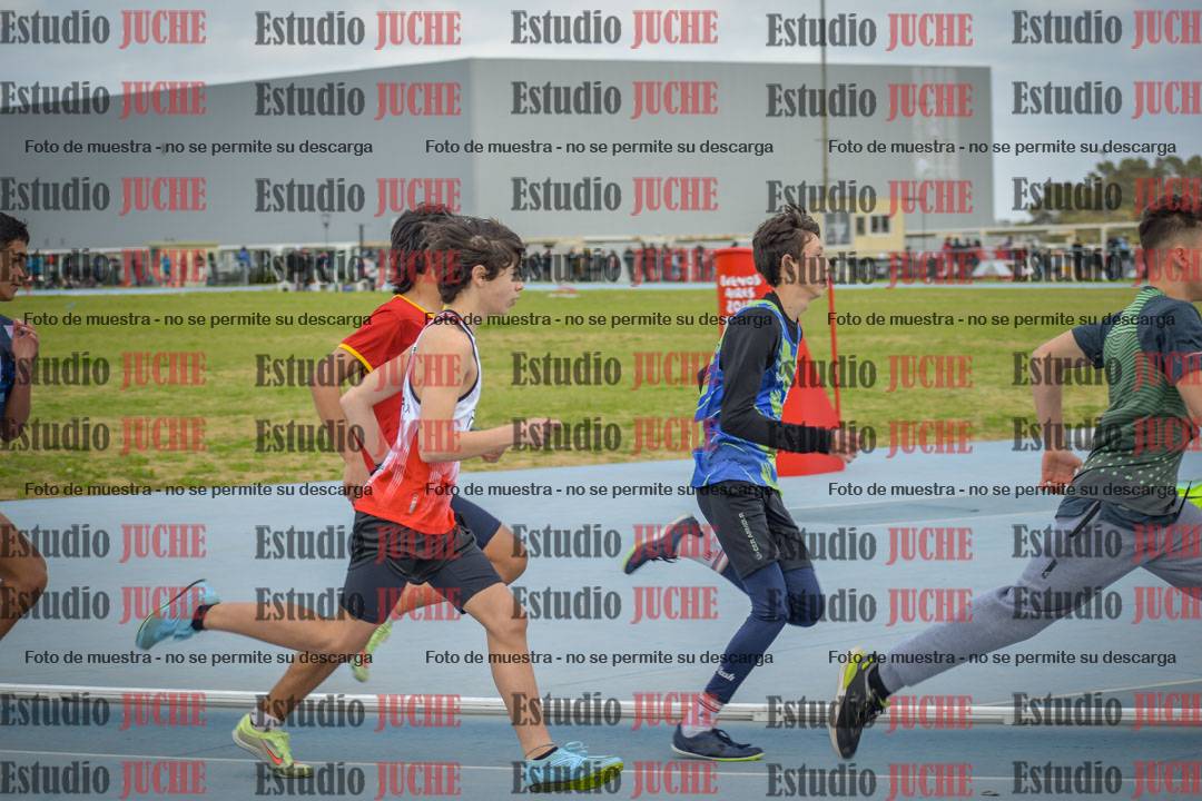 Fotos de los 600 m llanos de varones