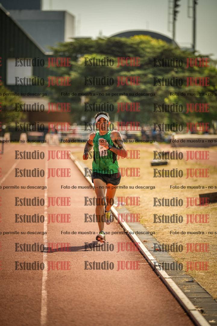 Fotos de los 3000 m llanos de varones