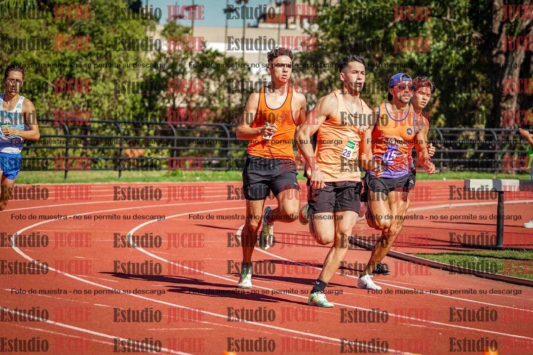Fotos de los 800 m llanos de varones