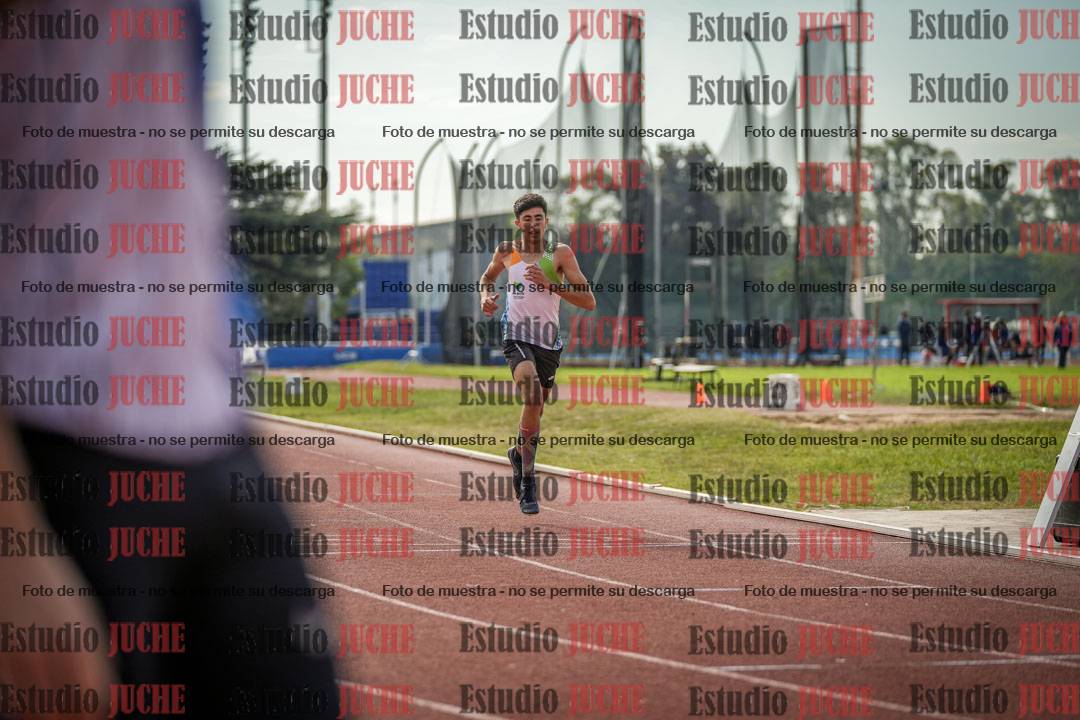 Fotos de los 400 m con vallas de varones