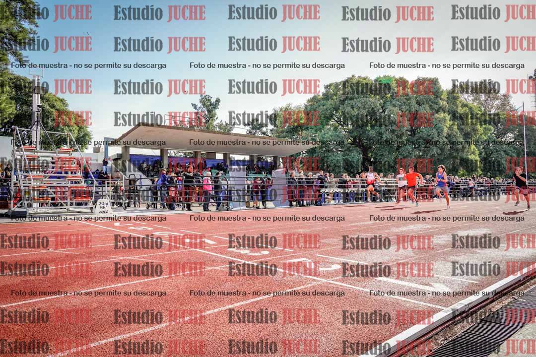 Fotos de los 100 m llanos de varones