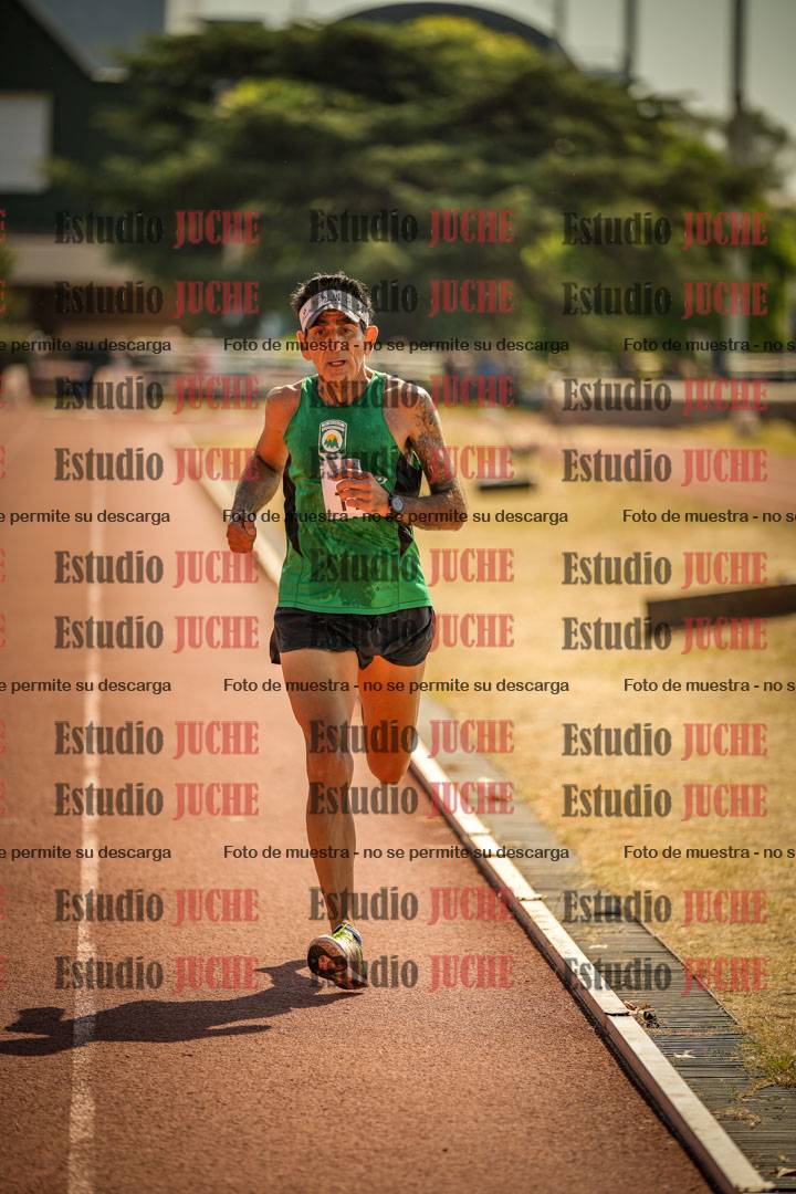 Fotos de los 3000 m llanos de varones