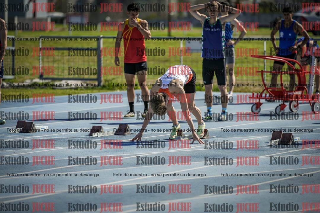 Fotos de los 100 m llanos de varones