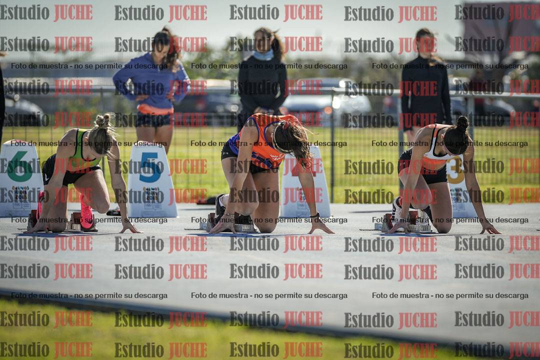 Fotos de los 100 m llanos de mujeres - FINAL