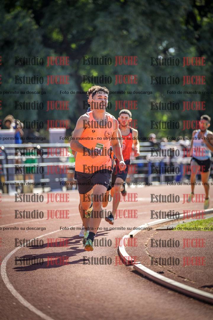 Fotos de los 800 m llanos de varones