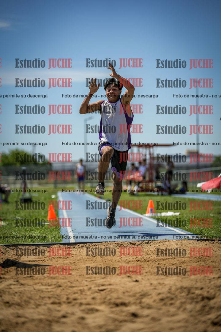 Fotos del salto triple de varones y mujeres - todas las tablas