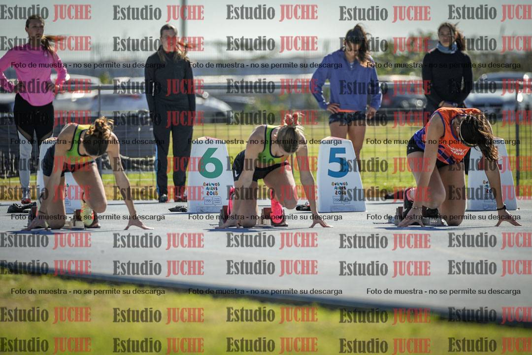 Fotos de los 100 m llanos de mujeres - FINAL