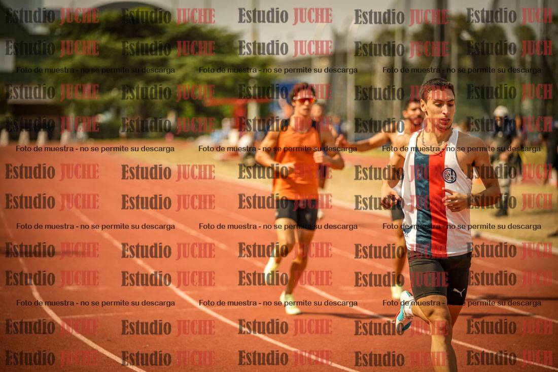 Fotos de los 400 m llanos de varones