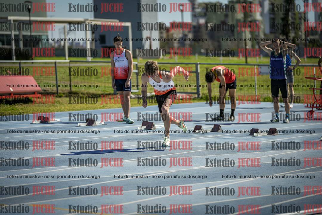 Fotos de los 100 m llanos de varones