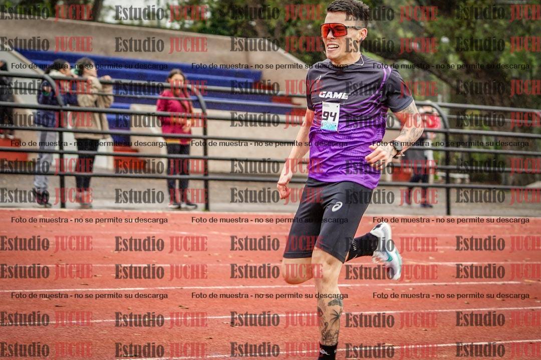 Fotos de los 800 m llanos de varones