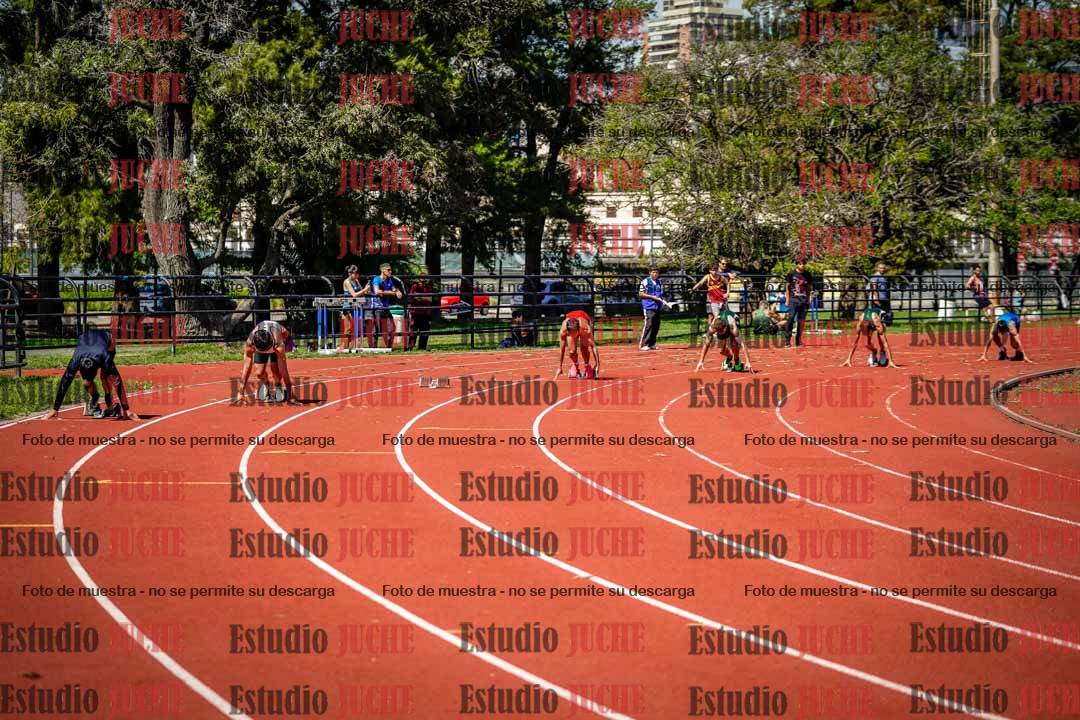 Fotos de los 200 m llanos de varones