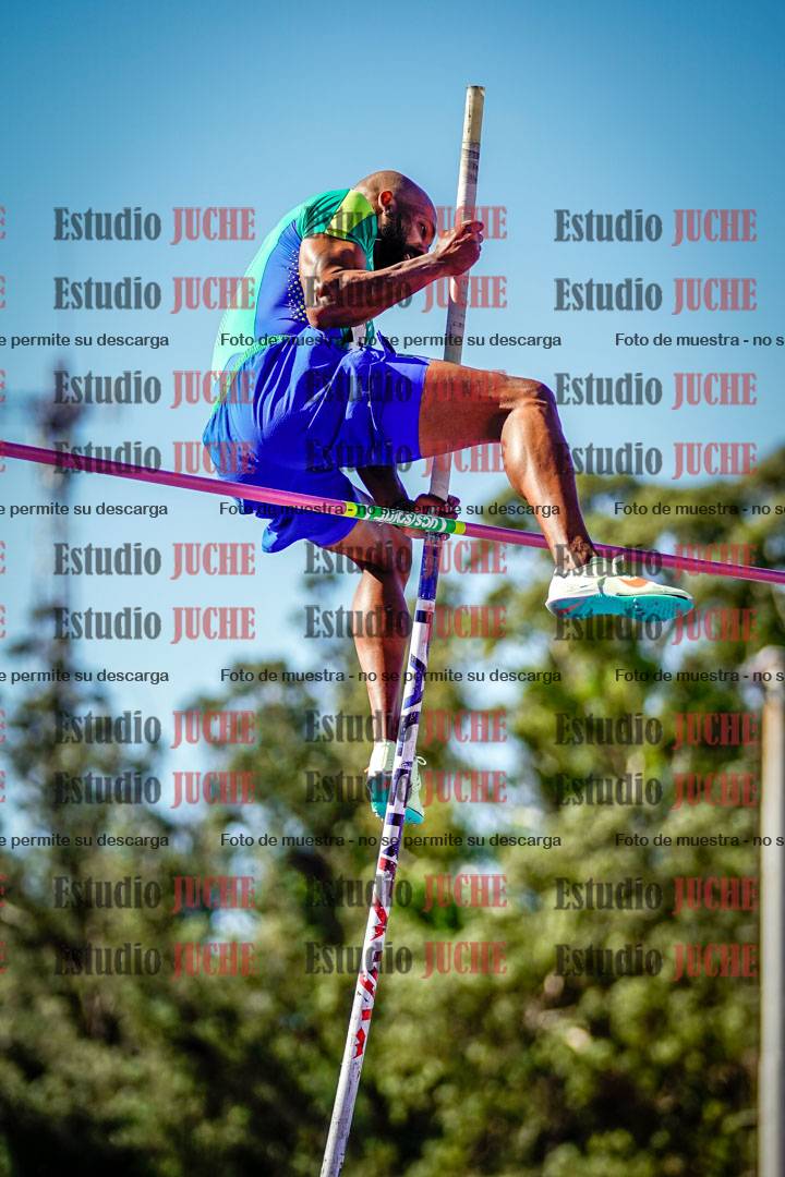 Fotos del salto con garrocha de varones - deca 8