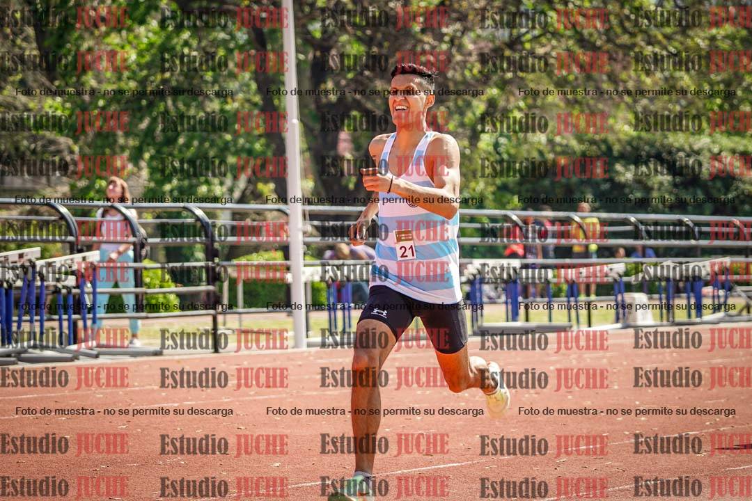 Fotos de los 800 m llanos de varones
