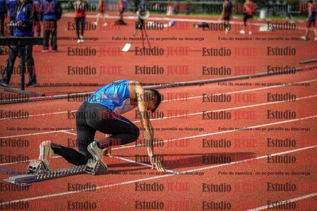Fotos de los 400 m con vallas de varones