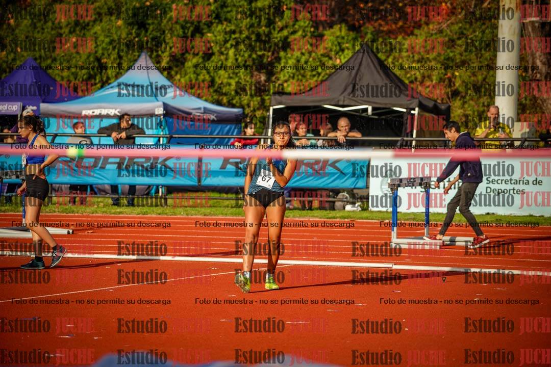 Fotos del salto en alto de mujeres