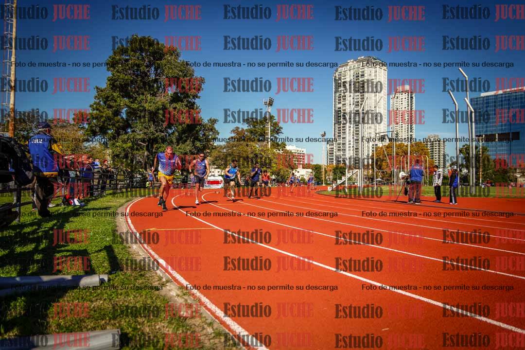 Fotos de los 200 m llanos de varones