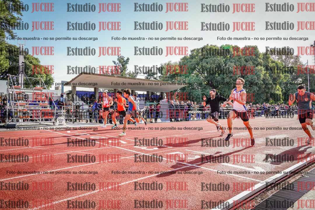 Fotos de los 100 m llanos de varones