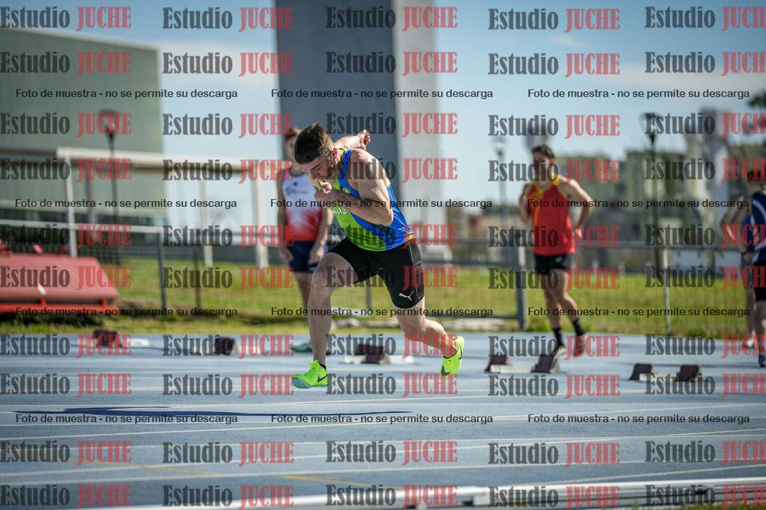 Fotos de los 100 m llanos de varones