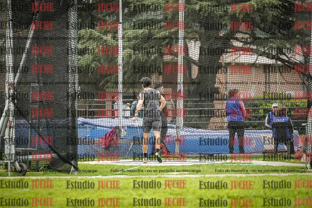 Fotos del lanzamiento de martillo de varones