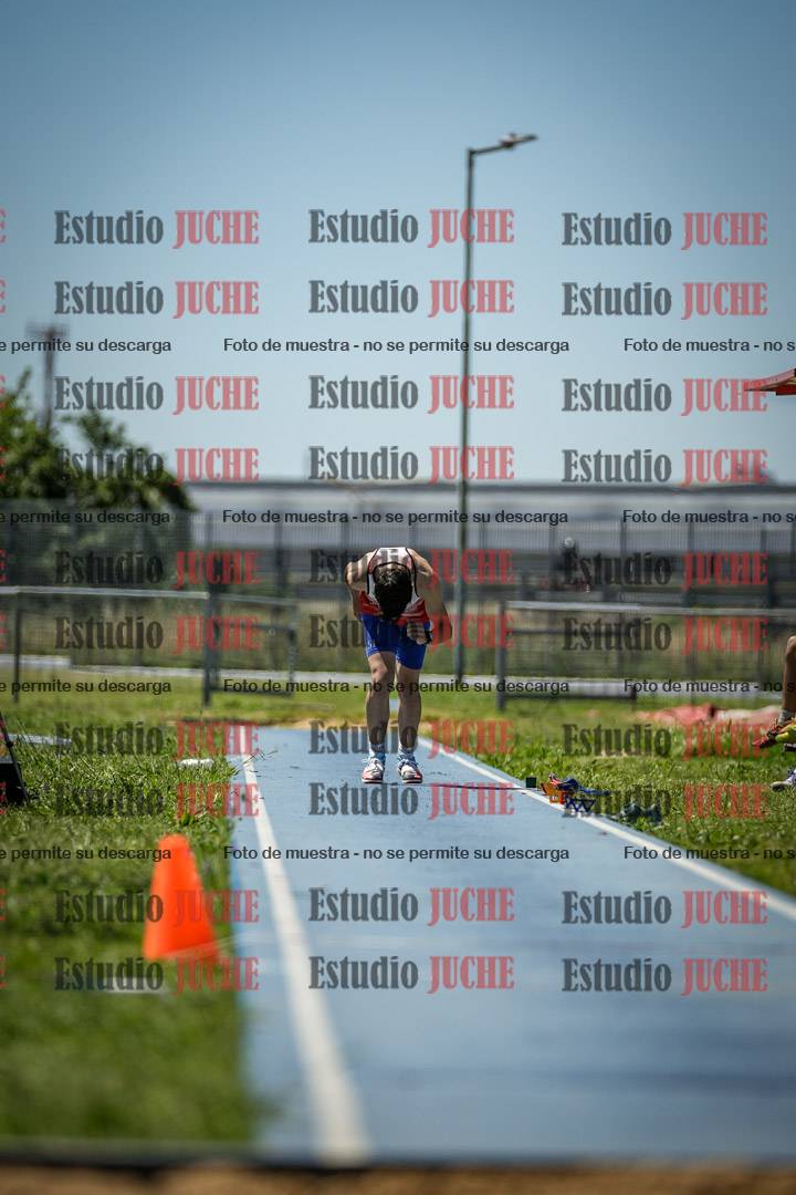 Fotos del salto triple de varones y mujeres - todas las tablas