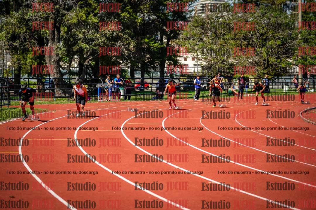 Fotos de los 200 m llanos de varones